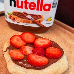 imagem do produto Esfiha de Nutella com morango 