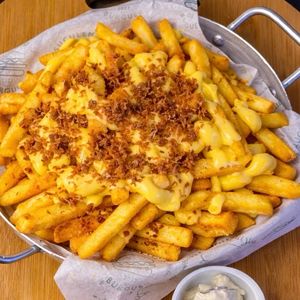 imagem do produto BATATA RECHEADA CHEDDAR ARTESANAL E BACON 