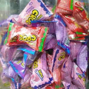 imagem do produto Buzzy Croc três por 1 real 