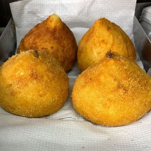 imagem do produto Coxinha de PIZZA 300g