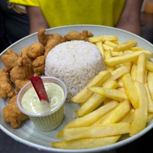 imagem do produto Frango Empanado, Batata Frita e Arroz