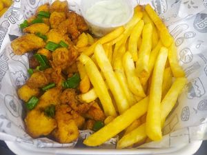 imagem do produto 300g Gorjão de Peixe com  Batata Frita