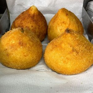 imagem do produto Coxinha de CARNE SECA 300g