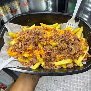 imagem do produto 1kg Fritas com Cheddar e Bacon