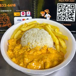 imagem do produto Strogonoff Cremoso de Frango, Batata Frita e Arroz