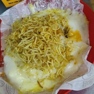 imagem do produto Batata Recheada de Calabresa Ao Molho Hakuna'H