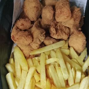 imagem do produto 400g Filé de Frango Empanado e Batata Frita