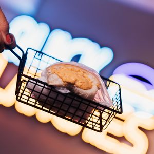 imagem do produto MINI HAMBUGUER DE PATÊ DE FRANGO