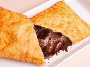 imagem do produto Pastel Grande de Chocolate