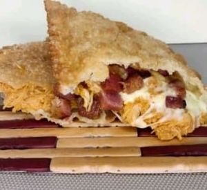 imagem do produto Pastel Grande de Frango, Bacon e Queijo