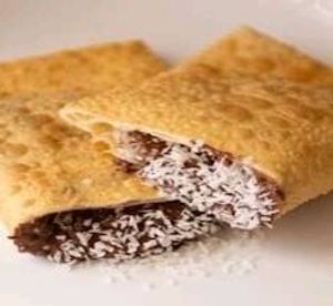 imagem do produto Pastel Grande de Prestígio