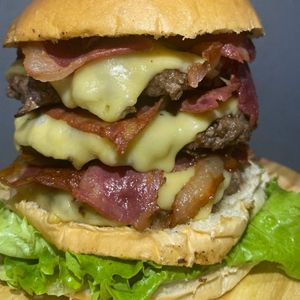 imagem do produto Triplo cheese bacon salada