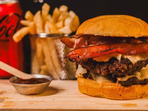 imagem do produto Big Camping + Batata e Bebida