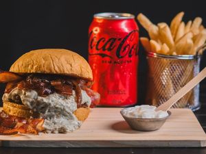 imagem do produto Gorgon Bacon + Batata e Bebida