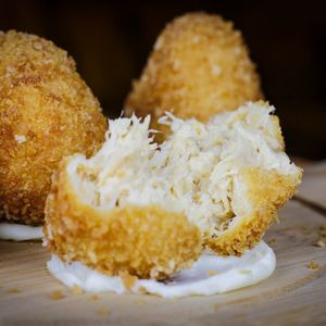 imagem do produto Coxinha de Frango com Catupiry (sem massa)