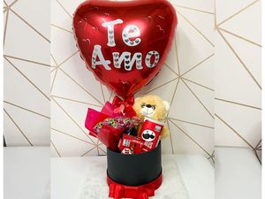 imagem do produto Box Te Amo + Buquê E Pelúcia
