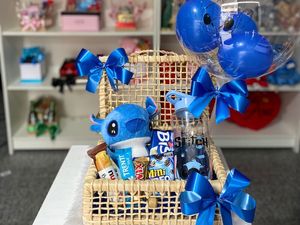 imagem do produto Baú Stitch + Balão personalizado