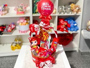 imagem do produto Cesta Boneca com Cheirinho de Morango