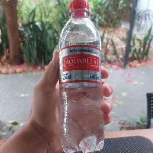 imagem do produto Água mineral  com gás 500ml