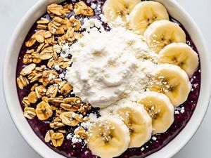 imagem do produto Açaí de 300ml com banana, granola, amendoim,leite condensado