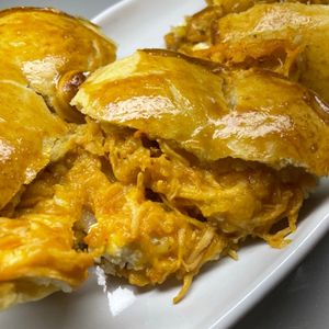 imagem do produto Empada Frango Cremoso com Cream Cheese