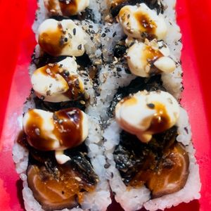 imagem do produto Uramaki blend (salmão e skin dentro) 12 peças