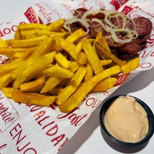 imagem do produto Porção batata frita com calabresa acebolada