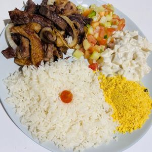 imagem do produto Isca de Carne de Sol acebolada, (Arroz ou Baião), Batatonese, Vinagrete e Farofa