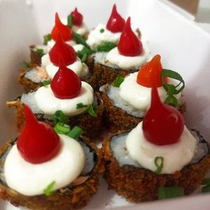 imagem do produto Hot Roll Pimenta Biquinho (com arroz) - 10 unidades