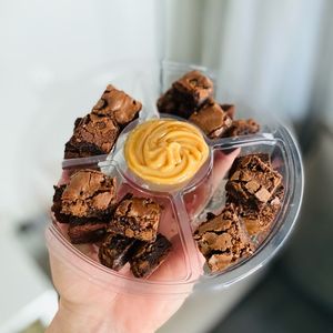 imagem do produto • FUNDI DE MINI BROWNIE 