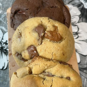 imagem do produto 1 cookie tradicional + 1 cookie chocolate+ 1 cookie Nutella 