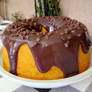imagem do produto Bolo de Cenoura com Calda de Chocolate