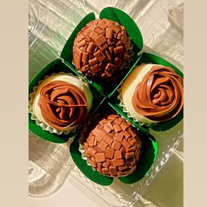 imagem do produto Bandeja com 4 Brigadeiros Gourmets 