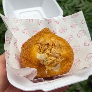 imagem do produto Coxinha de frango com Catupiry