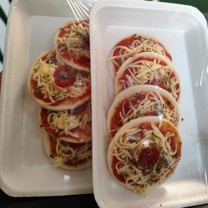 imagem do produto Mini pizza de queijo (Embalagem com 4 unidades)