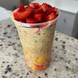 imagem do produto SALADA DE FRUTAS C/MOUSSE DE MARACUJÁ 500ml 