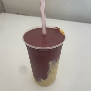 imagem do produto BATIDA DE AÇAI COM MOUSSE DE MARACUJÁ 