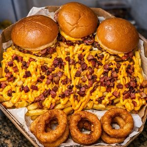 imagem do produto CAIXA TRIO DA FELICIDADE 🥰🎉🥳🍔🍟