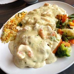 imagem do produto Peixe ao Creme de Camarão G