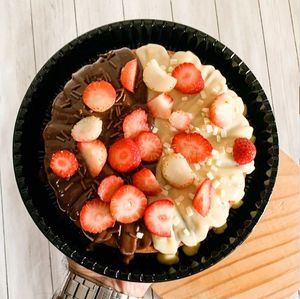 imagem do produto Afogadinho Chocolate DUO c/ morangos ( serve 7/8 fatias)