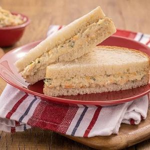 imagem do produto Pão de forma / frango desfiado 