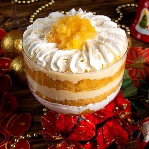 imagem do produto Bruschettas de burratta; Peru natalino; Bacalhau Gratinado; Vatapá de de camarão; Salpicão; Arroz e Farofa e Torta de pêssego