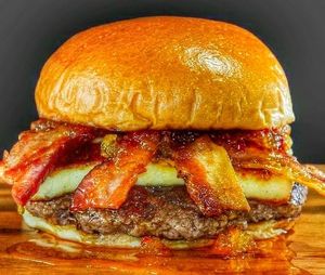 imagem do produto Combo Morgado (burger, batata e refri)