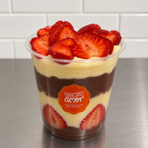 imagem do produto COPO DA FELICIDADE MORANGO 300ML