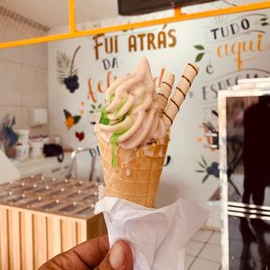 imagem do produto Sorvete de chocolate casquinha recheada 