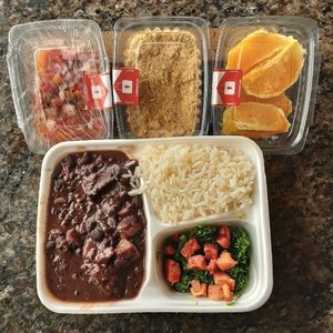 imagem do produto Feijoada individual (acompanha arroz, couve com bacon, farofa e vinagrete)