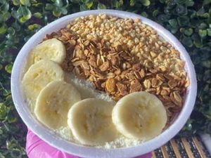 imagem do produto Açaí na marmita de 300ml com amendoim, leite condensado, banana e granola.