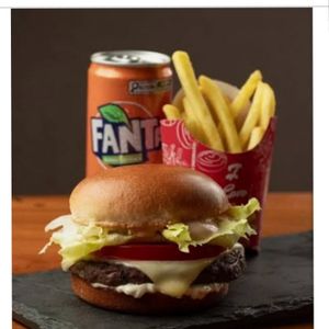 imagem do produto FESTINHA DO SABOR (1 artesanal simples, 1 batata no cone e 1 refrigerante lata)