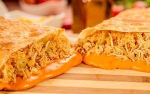 imagem do produto Pastel de Frango c/ Cheddar