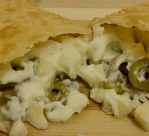 imagem do produto Pastel de Palmito, Azeitona e Cebola.